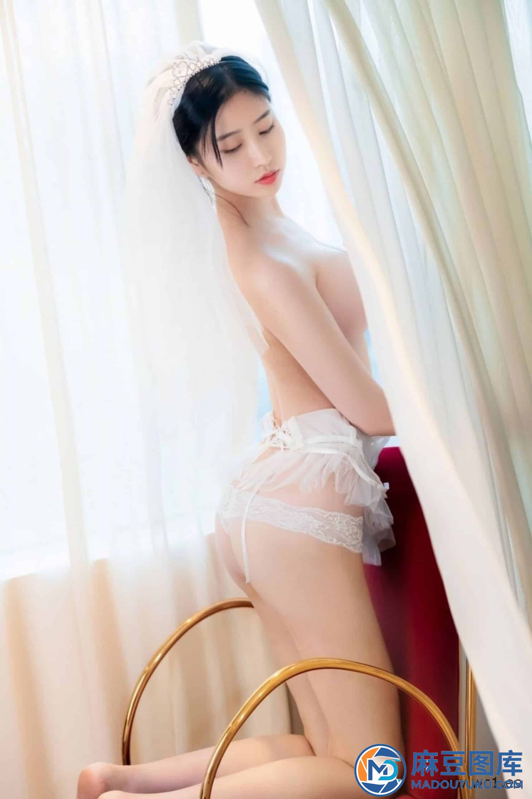 年年《婚纱》