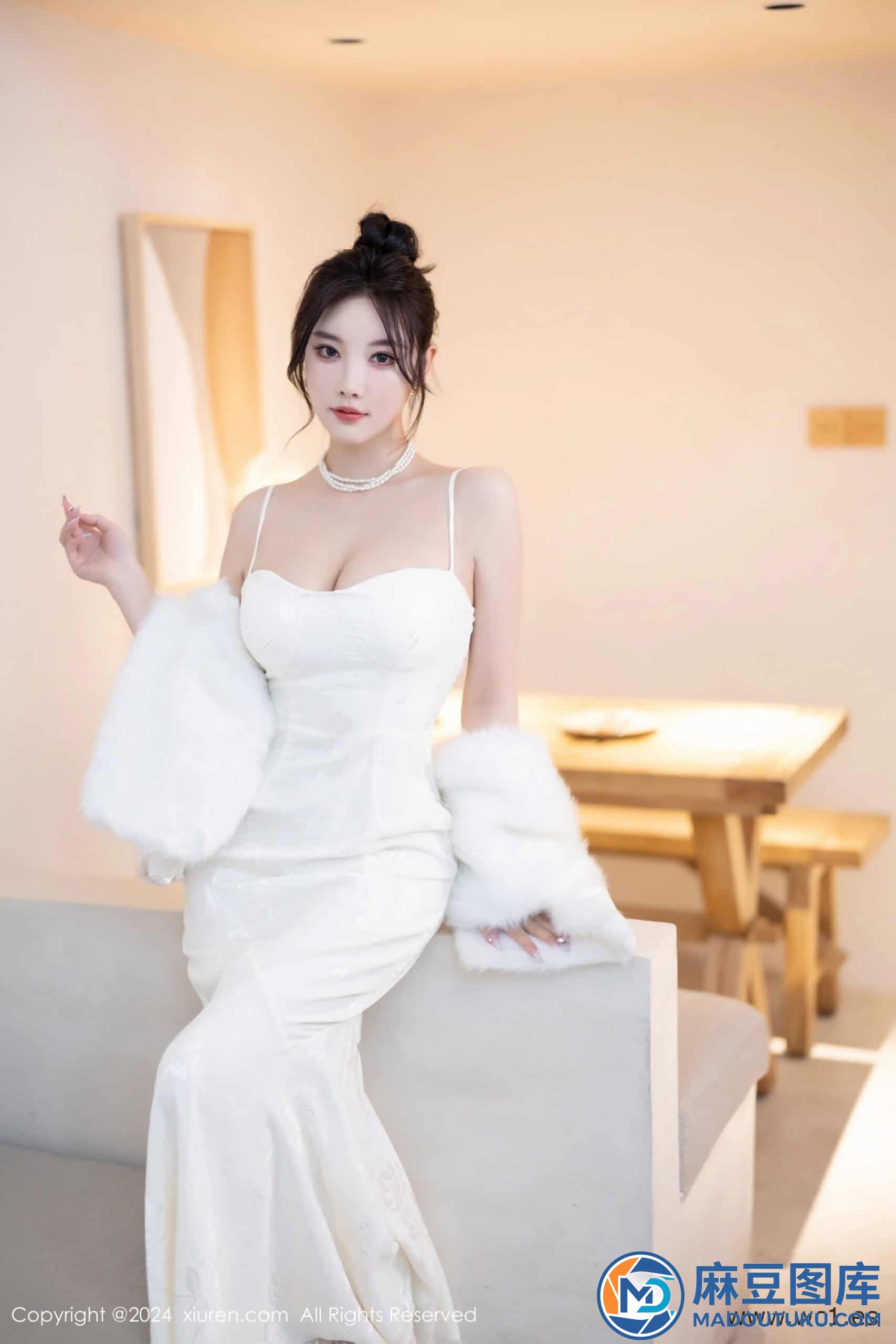 【秀人网】杨晨晨Yome（08538）