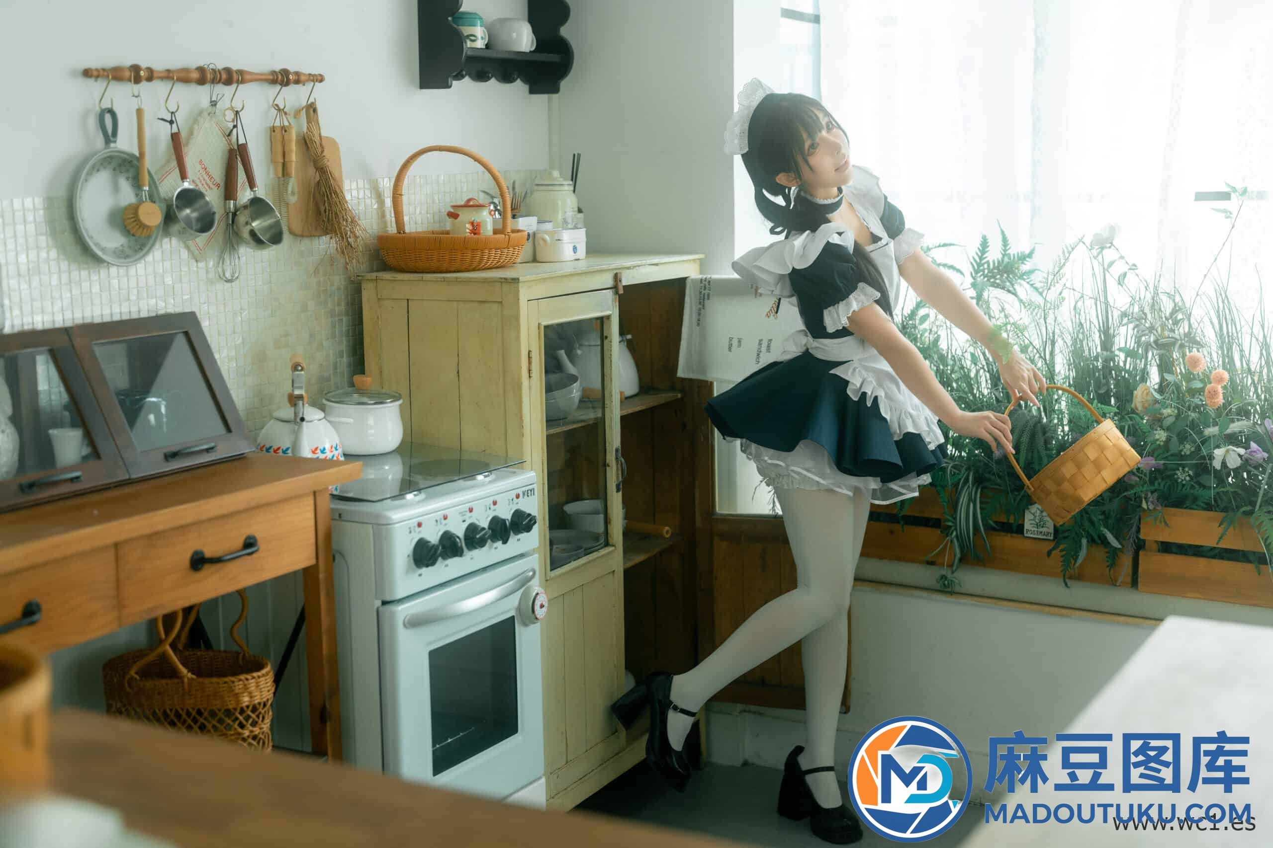【铁手叫兽】天使小女仆 - 第 4 张